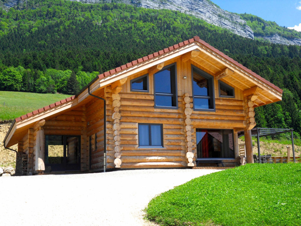 VERTACORODIN constructeur - MAISONS EN BOIS MASSIF - FUSTES